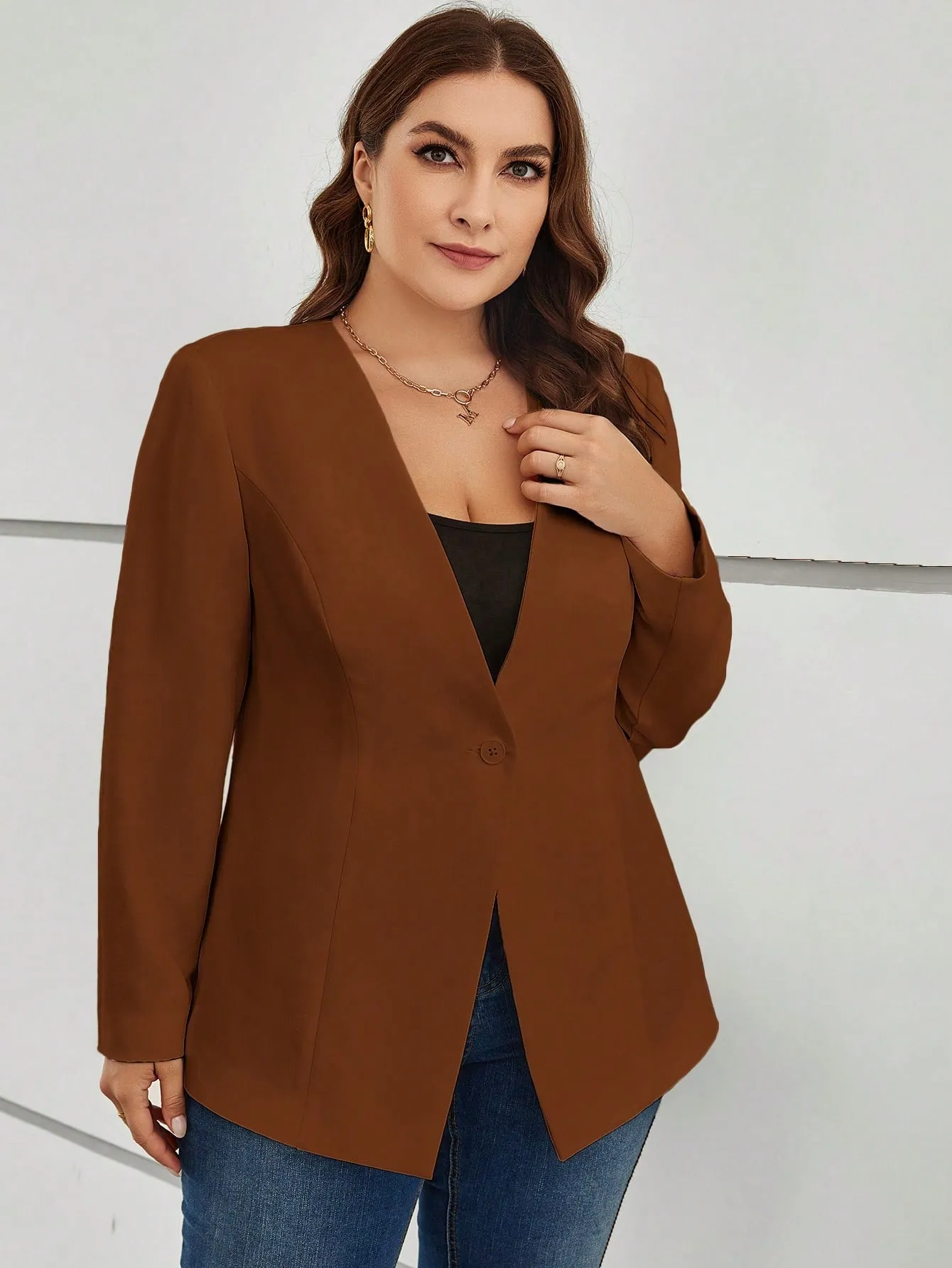 Clasi Plus Plunging Neck Single Button Solid Blazer