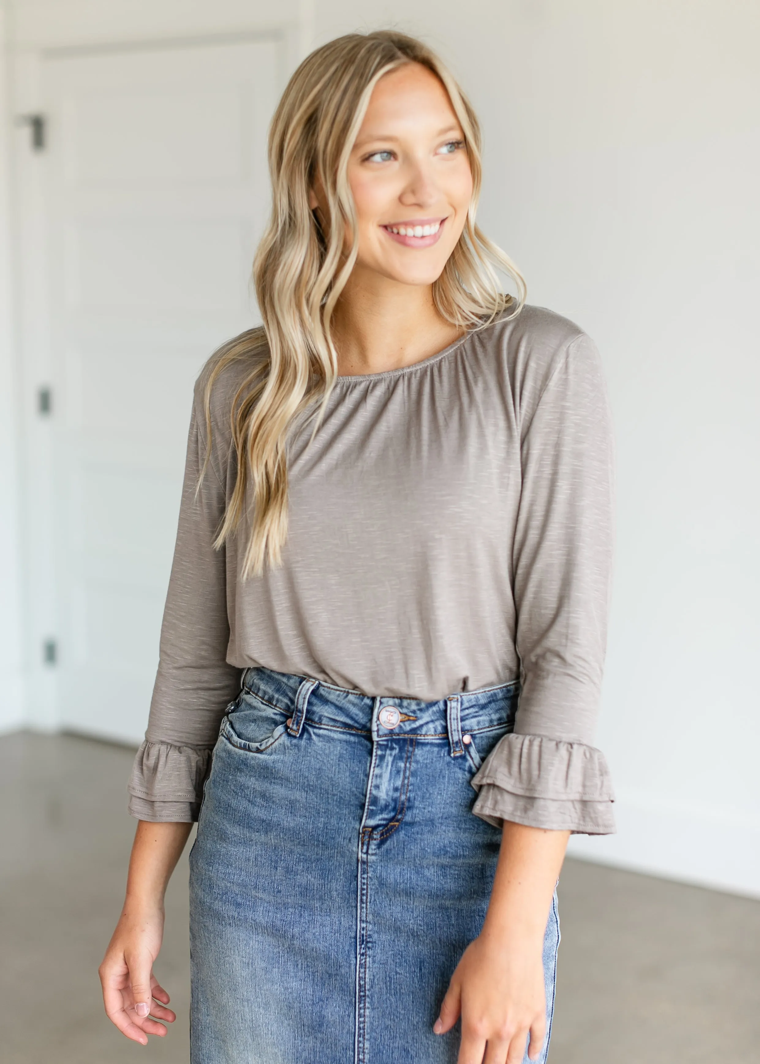 Essential Ruffled 3/4 Sleeve Top - FINAL SALE