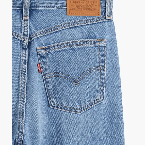 Levi's 80's Mom Jeans in Blue